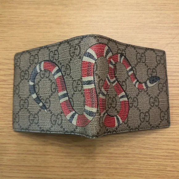 Gucci Brown GG snake wallet excellent condition - Picture 2 of 5